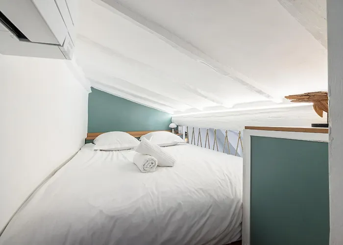 Charming Old Town * Nice