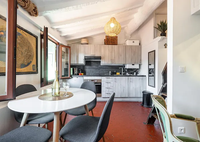 Apartment Charming Old Town Nice